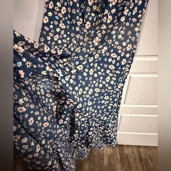 Indulge Navy Floral Midi Dress - Picture 3 of 10